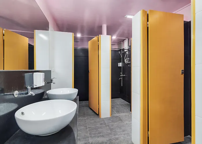Nomad's Hub Coliving 4*