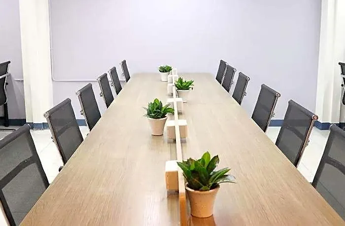 Nomad's Hub Coliving 호텔 세부