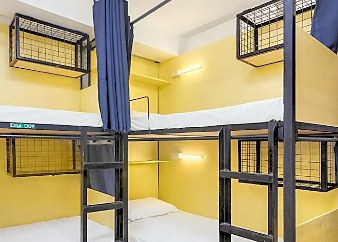 호텔 Nomad's Hub Coliving 4*