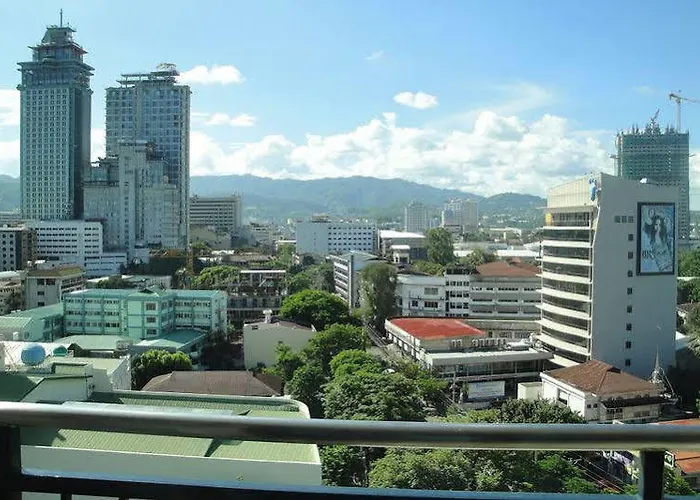 Nomad's Hub Coliving Hotel