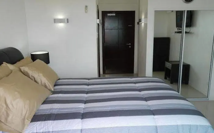 Hotel Nomad's Hub Coliving 4*
